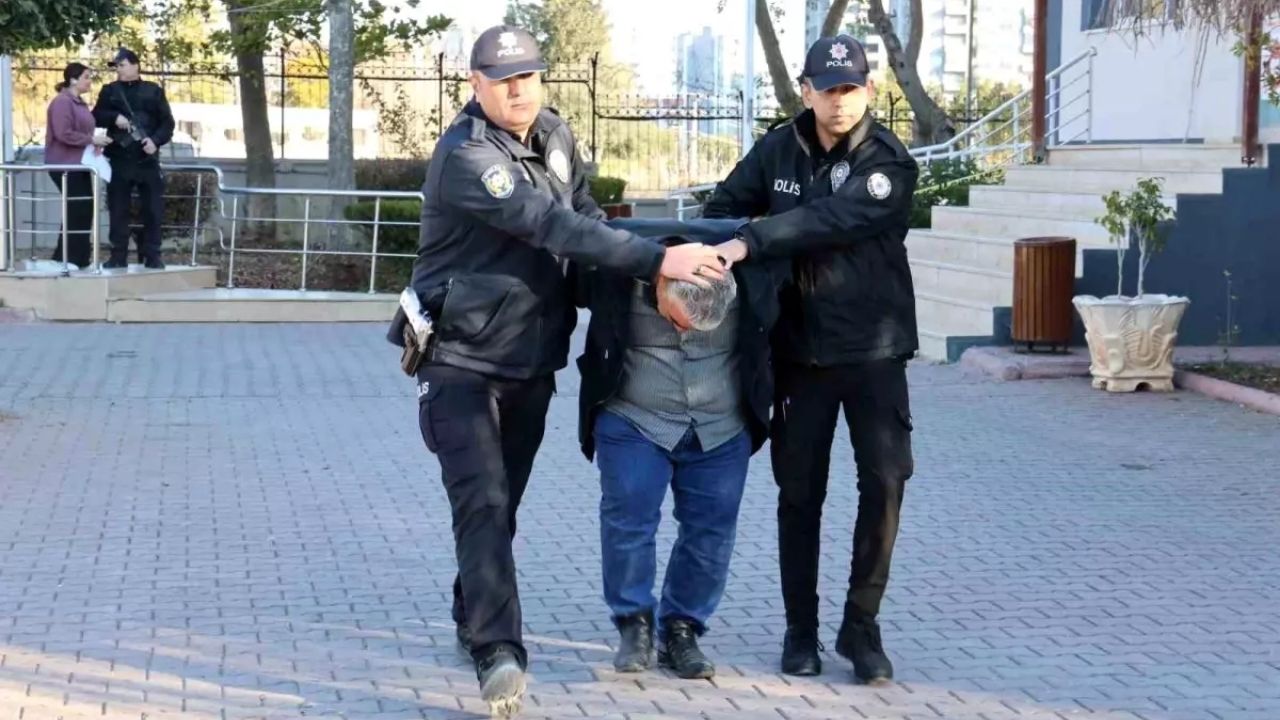 adana'da kuyumcu soymaya Çalışan Şüpheli, panik butonu sayesinde polis tarafından yakalandı