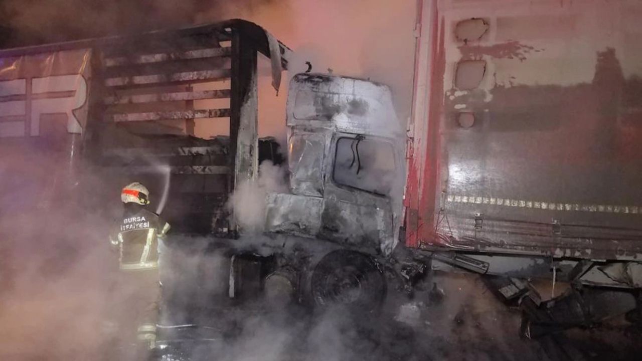 bursa'da feci tir kazası 1 kişi hayatını kaybetti