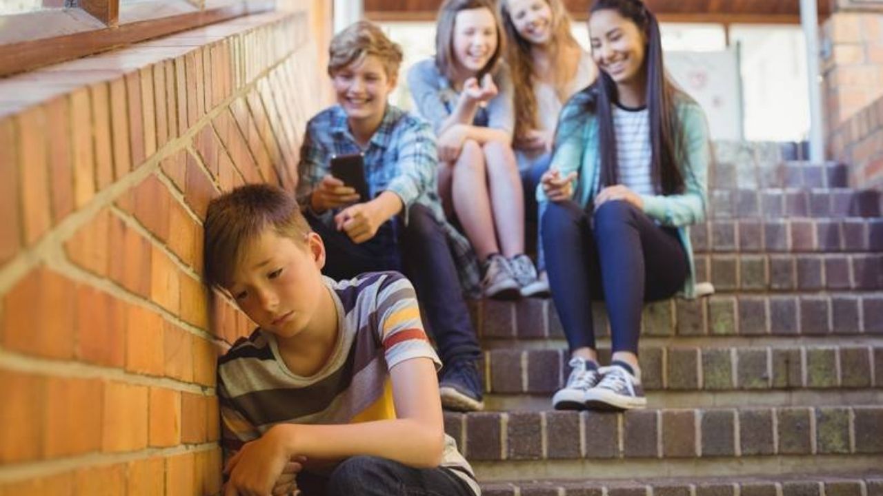 ergenlikte sosyal baskılar arkadaş grubu ve toplumun etkisi (2)