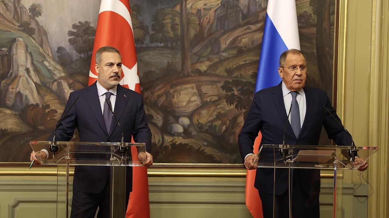 fidan, rus mevkidaşı lavrov'la suriye gelişmelerini görüştü