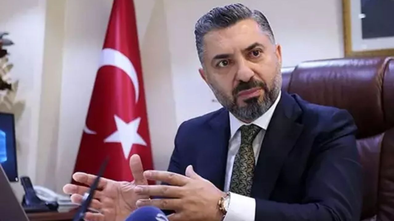 rtÜk başkanı ebubekir Şahin, kartalkaya otel yangını soruşturmasına yönelik yayınları takip ediyor