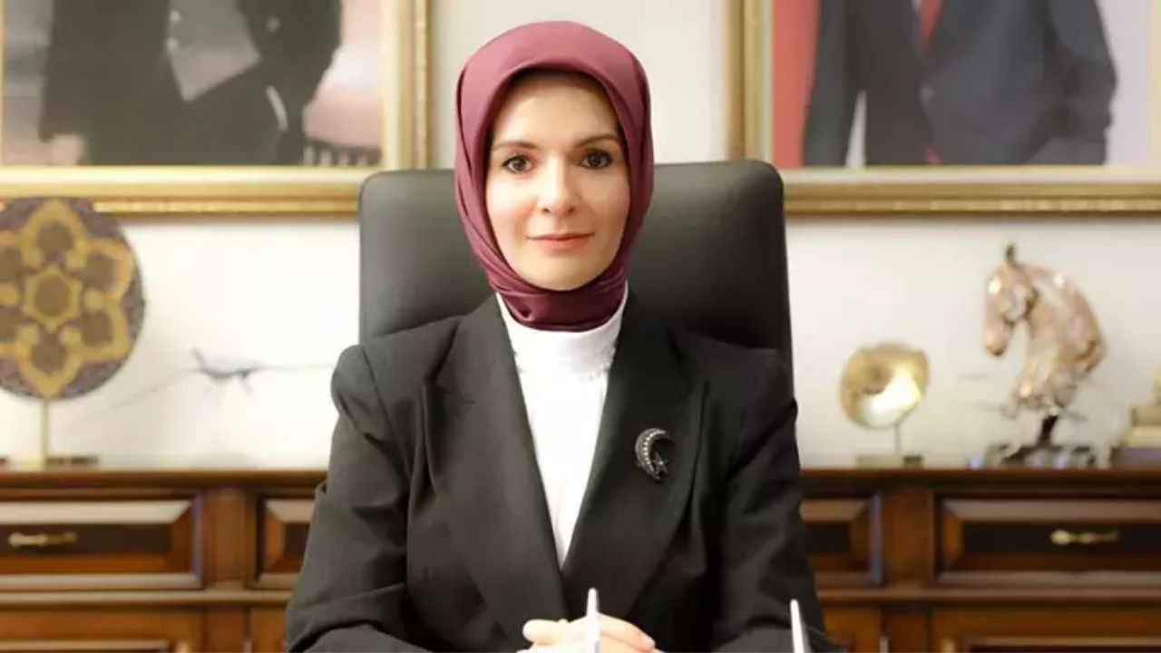 Aile Bakanlığı'ndan Sevgililer Günü'ne Espri Dolu Mesaj