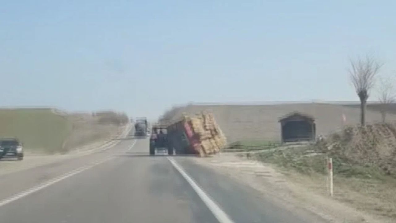 amasya'da aşırı yükleme faciası traktör römorku devrildi