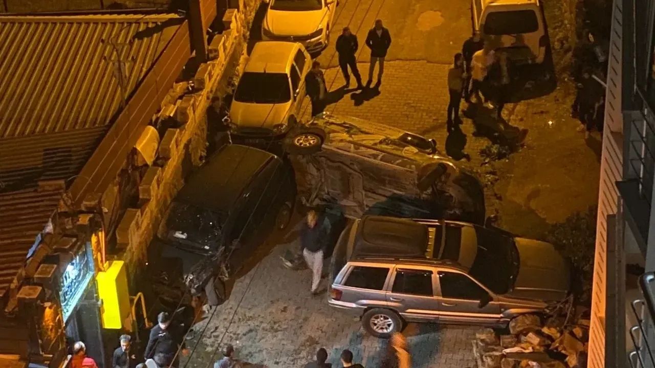 giresun kale mahallesi'nde feci trafik kazası İki araç takla attı