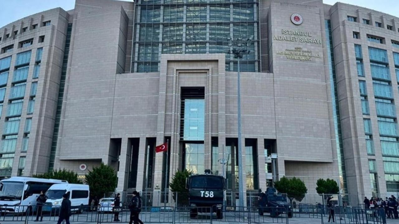 İstanbul'da CHP'li Belediyelere Terör Soruşturması (1)