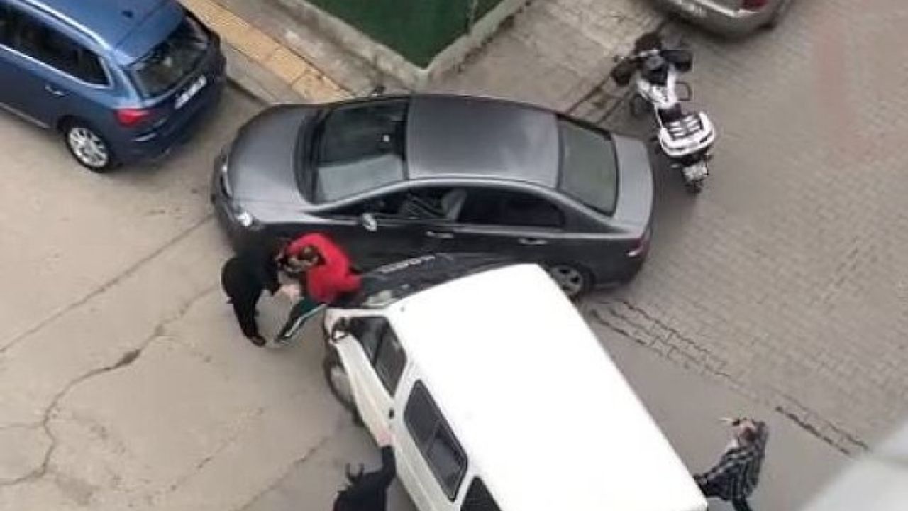 Minibüste bulunan silahlar iddianamede yer aldı