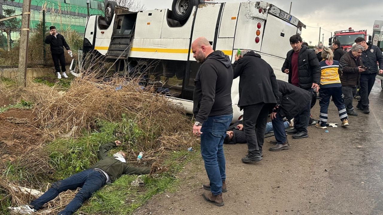 Muratlı'da İşçi Servis Aracı Devrildi 25 Yaralı
