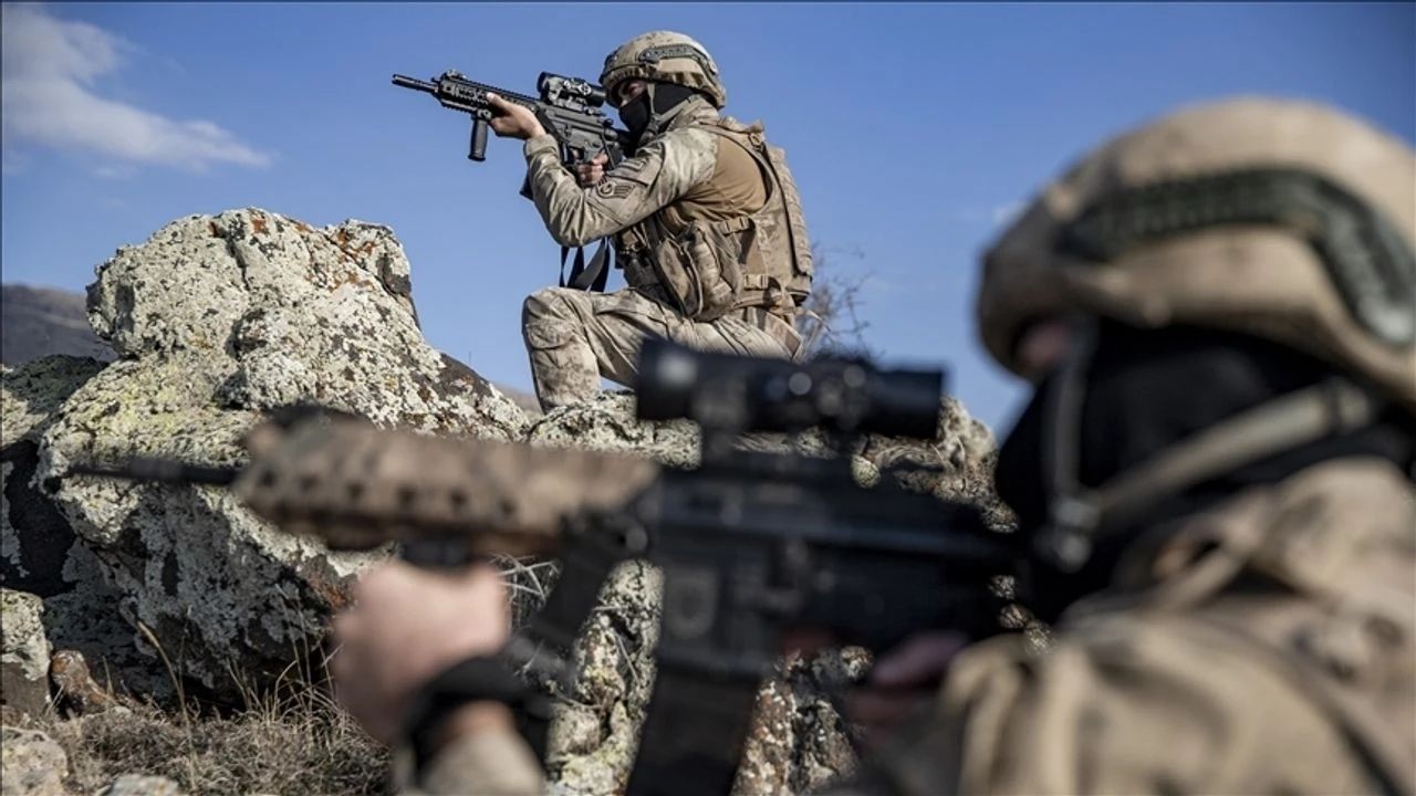 suriye'nin kuzeyinde 23 pkkypg'li terörist etkisiz hale getirildi