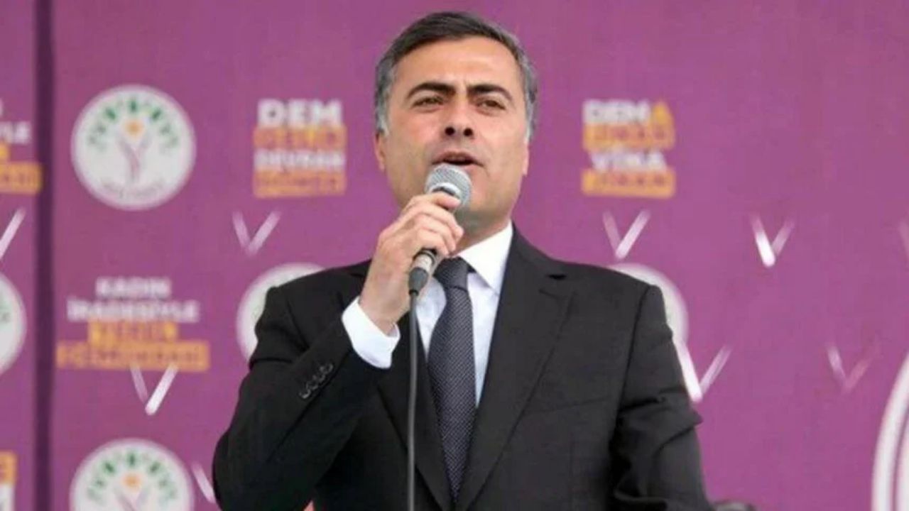 Van Belediye Başkanı Abdullah Zeydan'a Hapis Cezası Verildi (1)
