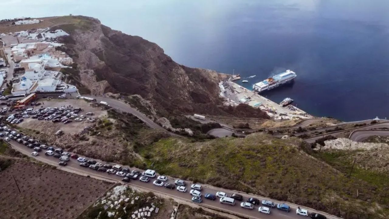 yunanistan’da deprem alarmı santorini ve amorgosȁa panik hâkim