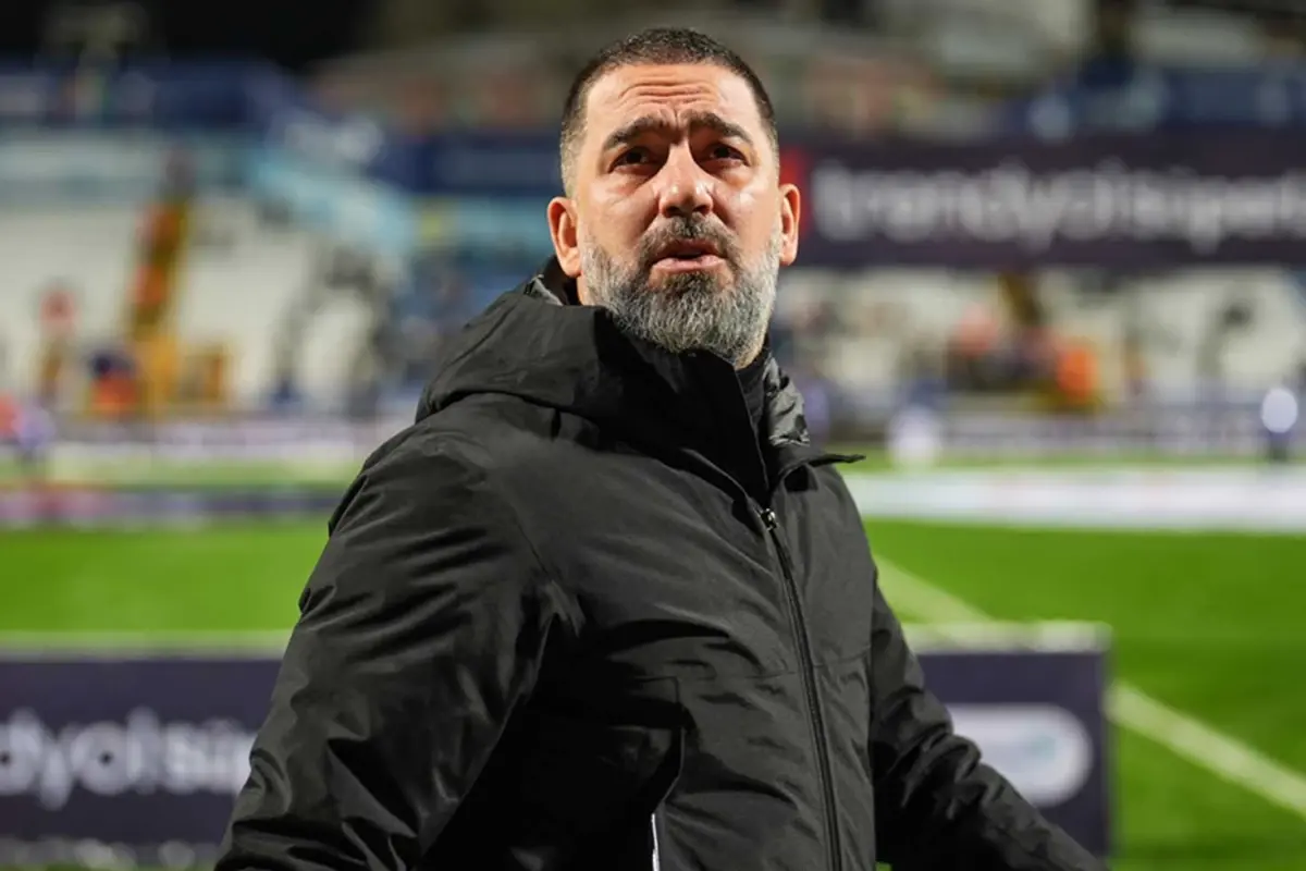 arda-turan-in-gelecegiyle-ilgili-futbolcusunda-18494522_3266_amp.jpg