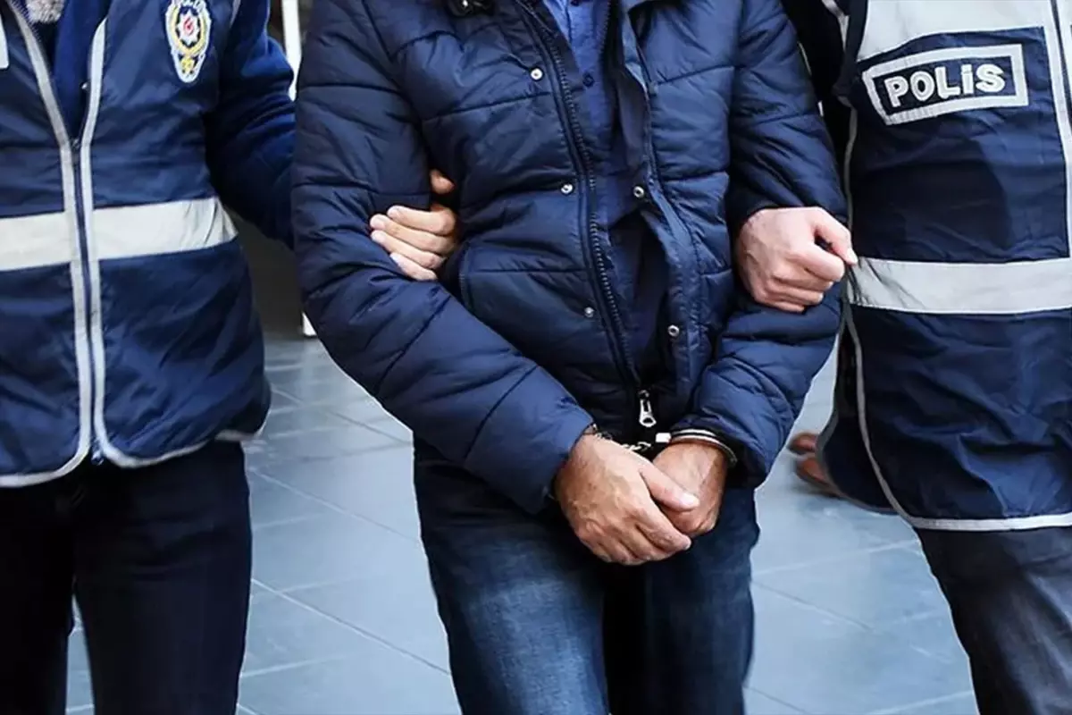 eski-yargitay-hakimi-feto-den-yakalandi-18523775_2291_amp.jpg