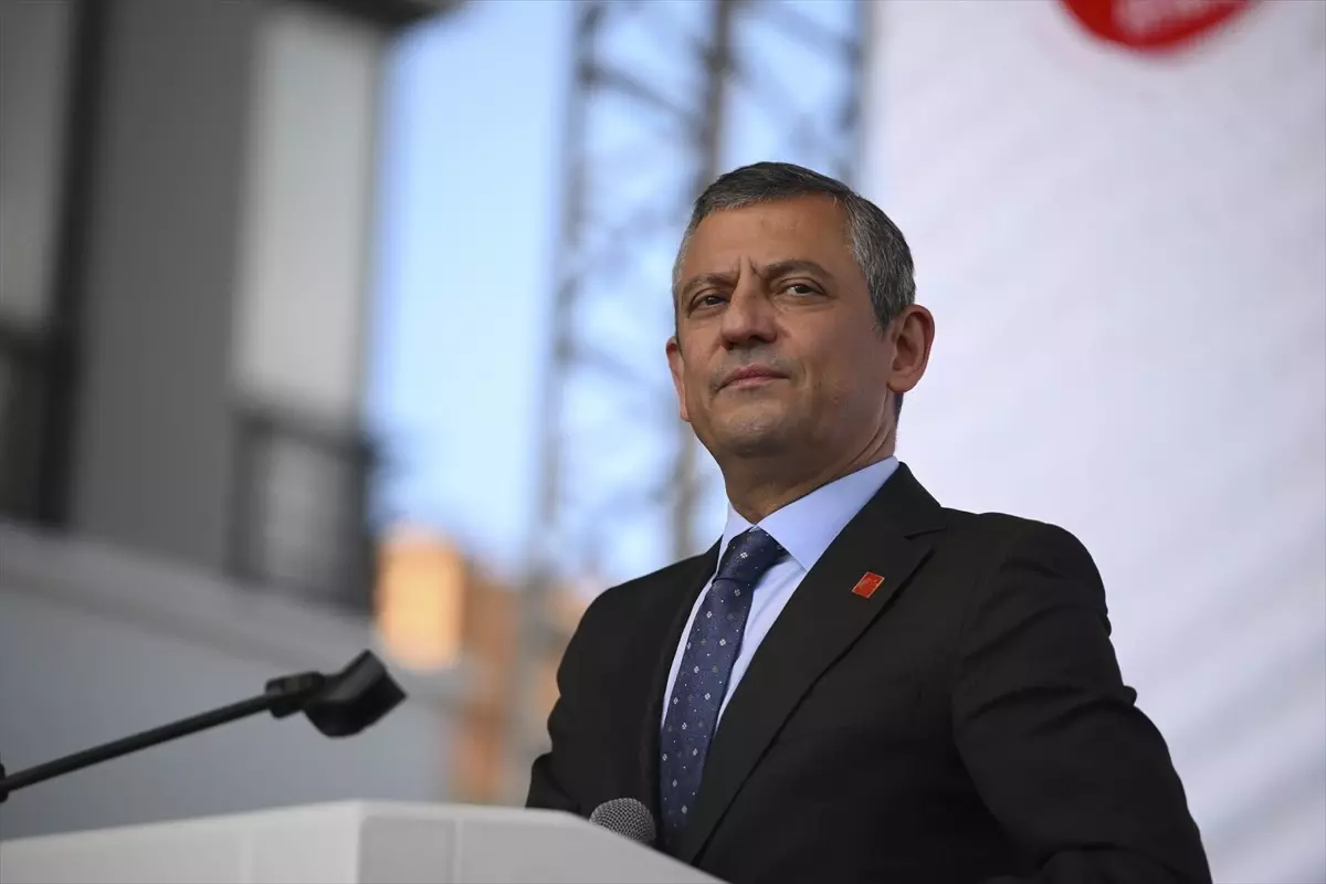 ozel-den-bakan-tekin-e-basortusu-yaniti-18556764_8918_amp.jpg