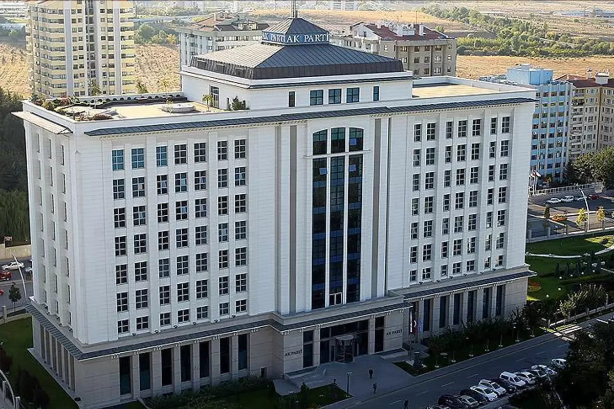 ozel-harekat-polisi-beylik-tabancasiyla-intihar-18502752_3289_amp.jpg