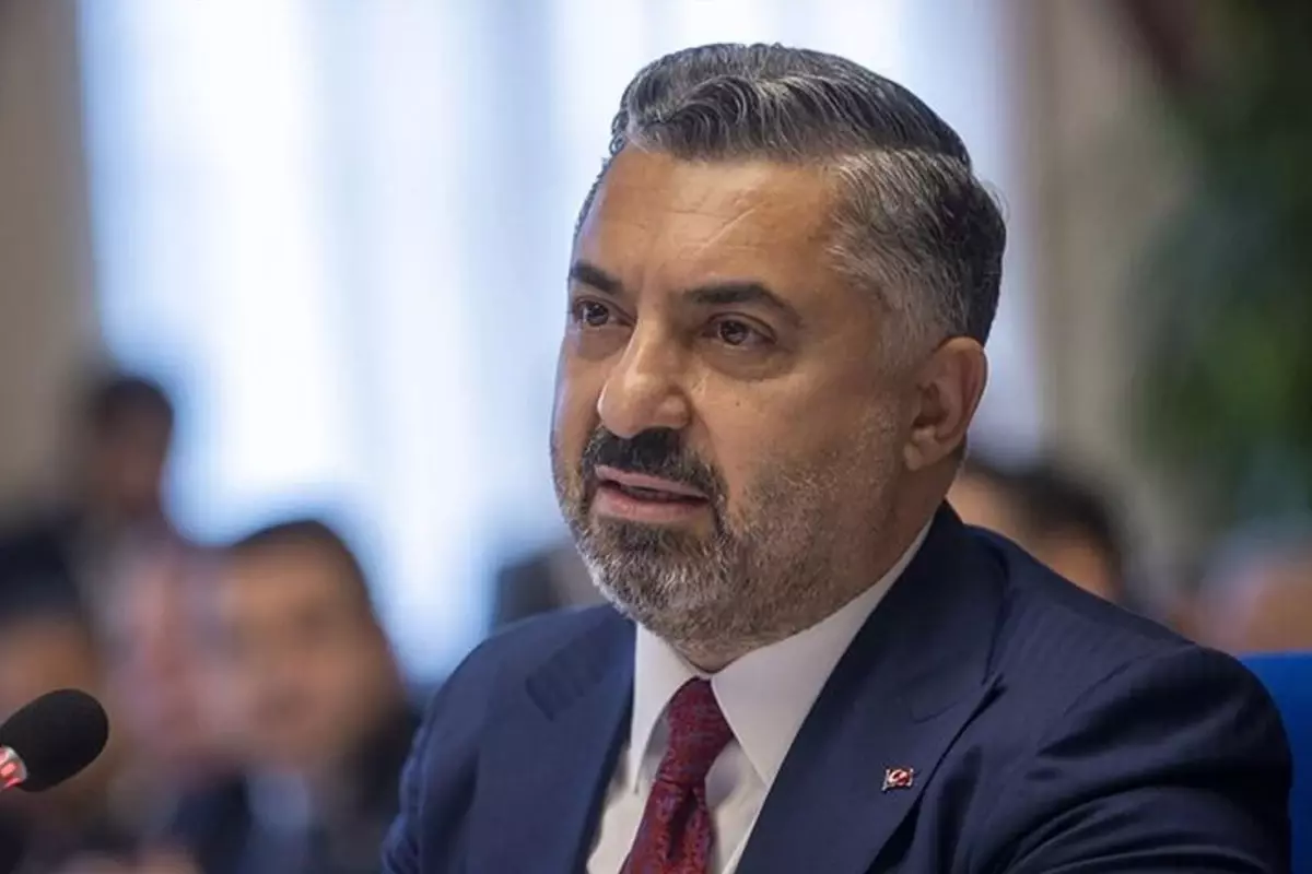 rtuk-baskani-ebubekir-sahin-sokak-roportajlarina-18560783_9523_amp.jpg