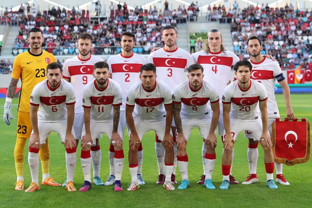 hull-city-de-milli-yildizla-ayrilik-aciklandi-18643717_6904_amp.jpg