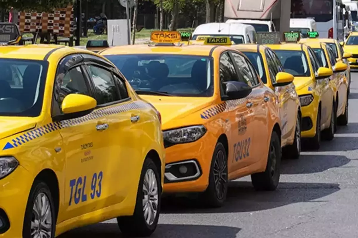 zorunlu-hale-geliyor-taksilerde-yeni-donem-18609187_2594_amp.jpg