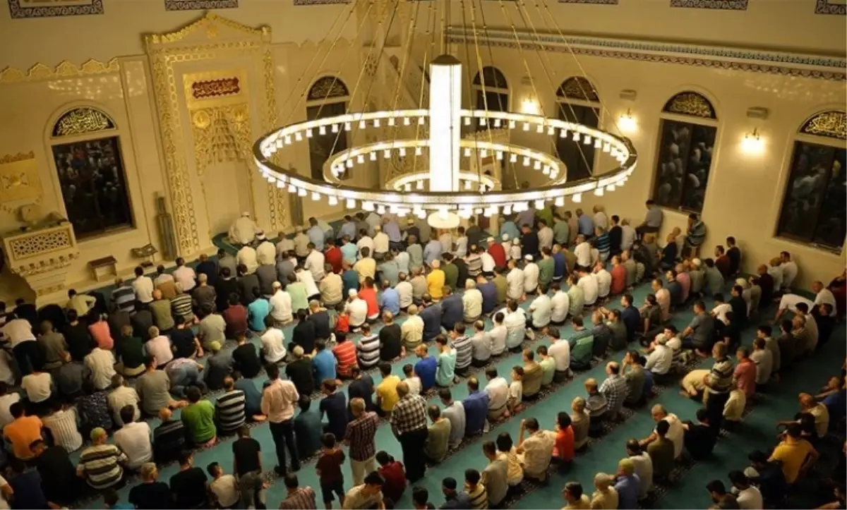 canakkale-bayram-namazi-saat-kacta-2025-kurban-18716277_1106_amp.jpg