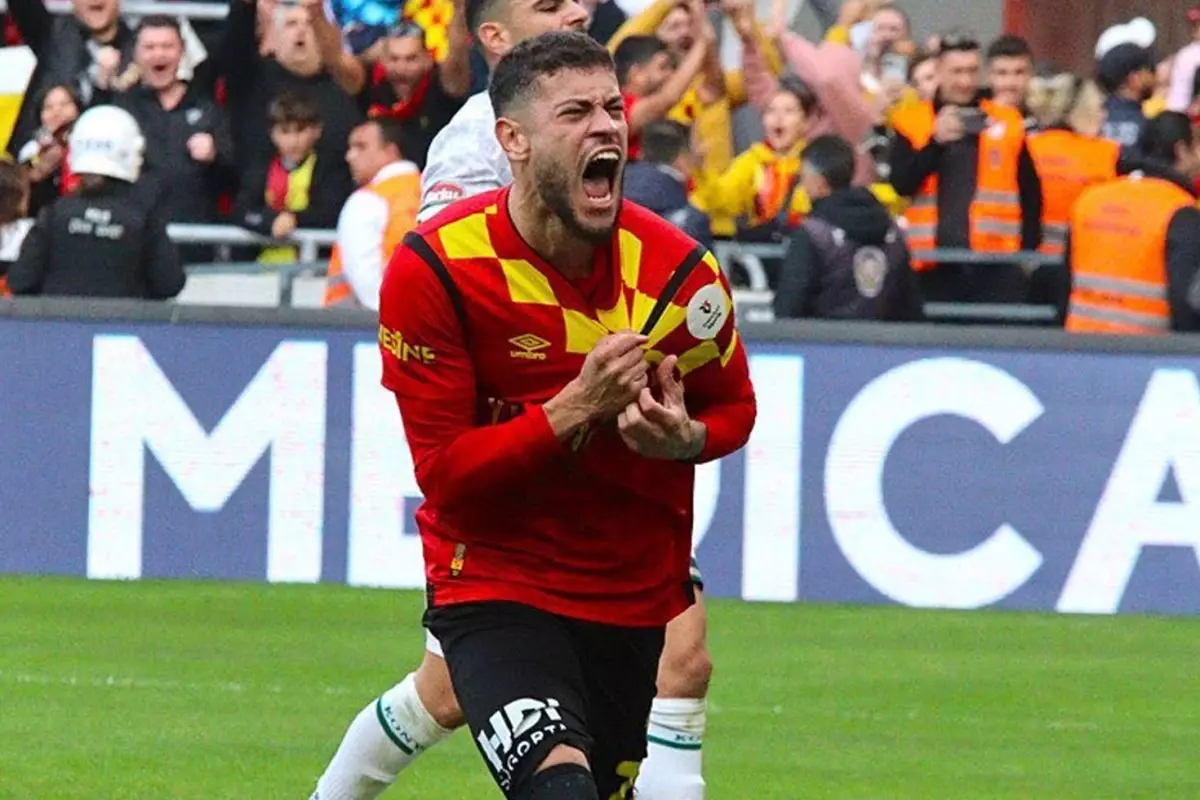 goztepe-den-fulham-in-yaptigi-tarihe-teklife-ret-18792488_6457_amp.jpg