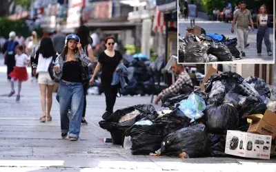 İzmir’de 4 Gündür Süren Grev Çöp Sorununu Büyüttü