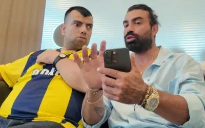 ‘Kadıköy Boğası’ Mustafa’ya göz ameliyatı öncesi Levent Mercan ve Volkan Demirel’den moral desteği