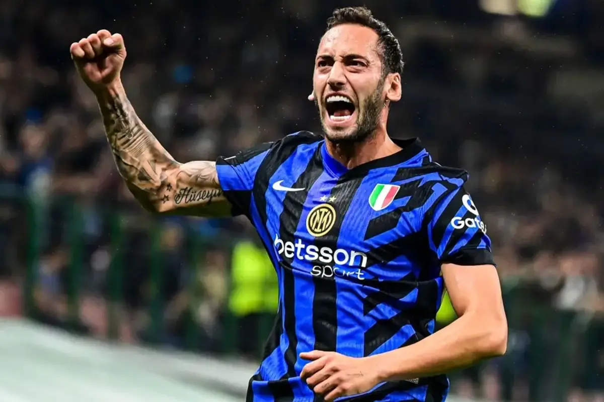 menajeri-istanbul-a-geliyor-hakan-calhanoglu-18750222_3664_amp.jpg