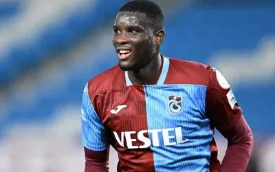 Paul Onuachu, Trabzonspor’a transfer olmak üzere Türkiye’ye geliyor.