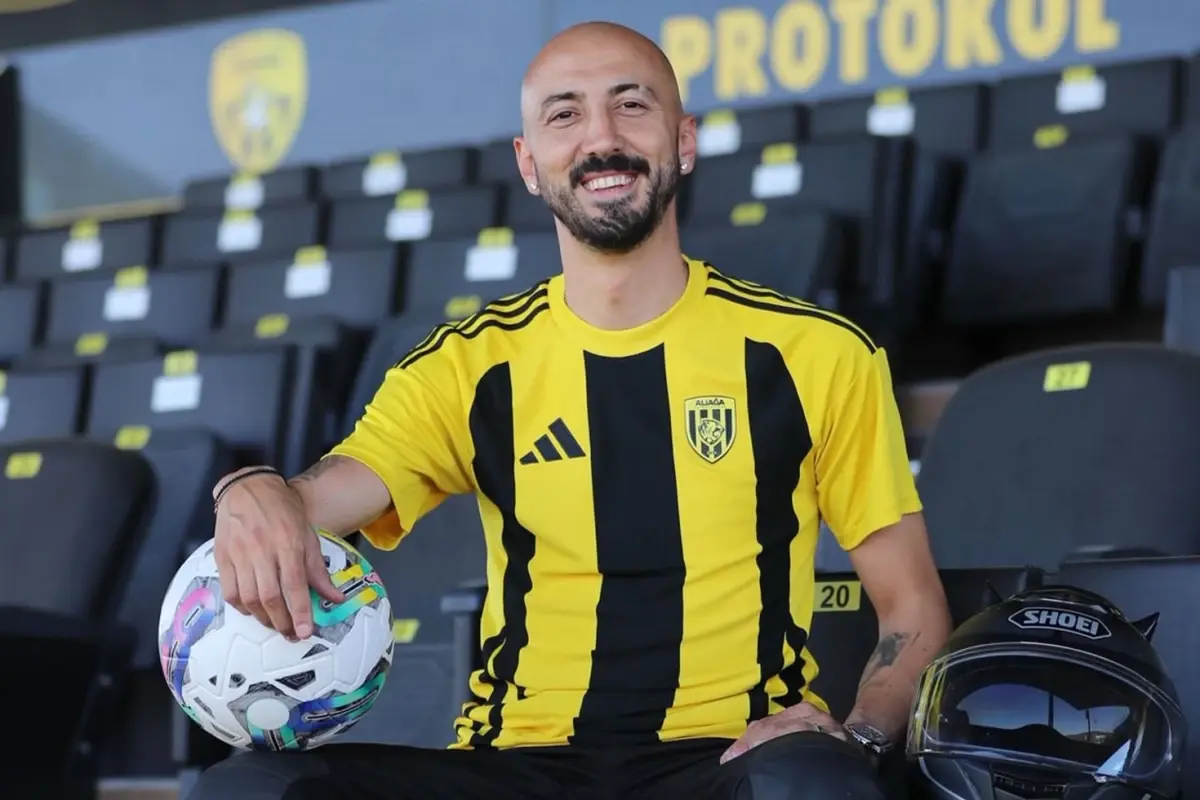 super-lig-in-unutulmaz-ismi-ahmet-ilhan-ozek-ten-18758767_2633_amp.jpg