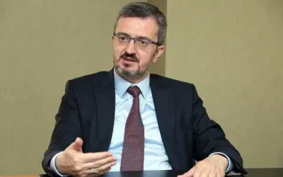 Kimdir Burhanettin Duran?