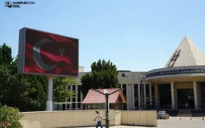 Kahramanmaraş Belediyesi, Cumhurbaşkanı Erdoğan’ın bayrak çağrısına cevap verdi.