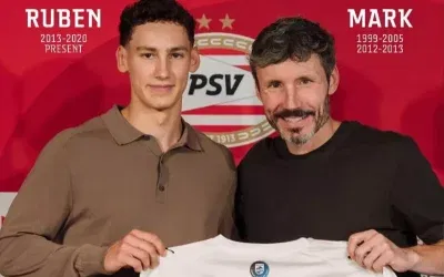 Mark van Bommel’in oğlu Ruben, babasının efsane olduğu kulübe imza attı