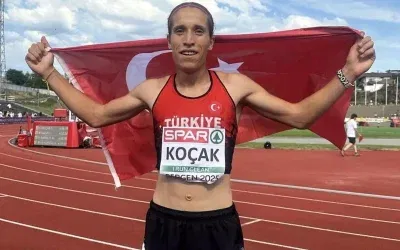 Genç atlet Dilek Koçak, Avrupa Şampiyonasında altın madalya kazandı.