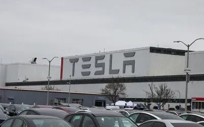 Tesla’nın Yeni Ucuz Modeli: Fiyat ve Özellikleri Açıklandı!