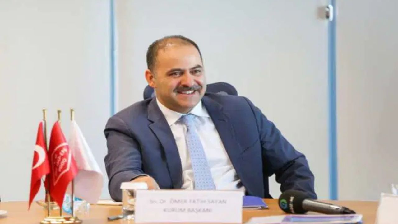 10 Diplomaya Sahip Bakan Yardımcısı Ömer Fatih Sayan'dan Hakkındaki İddialara Detaylı Yanıt