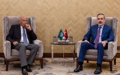 Dışişleri Bakanı Hakan Fidan, Mısır’da Arap Birliği Genel Sekreteri ile görüştü.