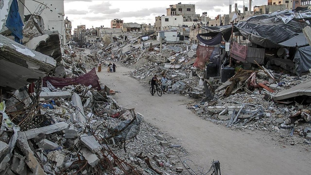 İsrail Saldırıları Gazze'de 42 Filistinli Öldü