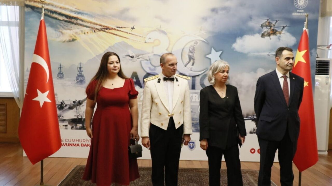 Pekin'de Zafer Bayramı Resepsiyonu Düzenlendi