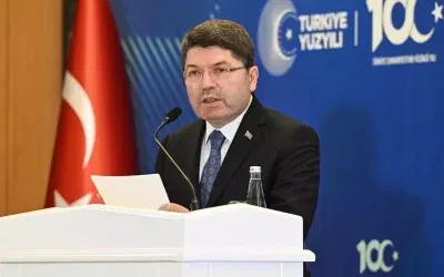Adalet Bakanı Tunç: 30 AK Partili belediyeye soruşturma açıldı