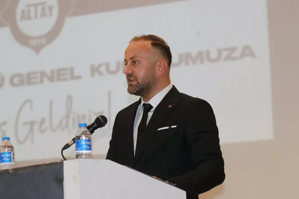 altay-yeni-sezon-oncesi-cok-hareketli-18976545_amp.jpg