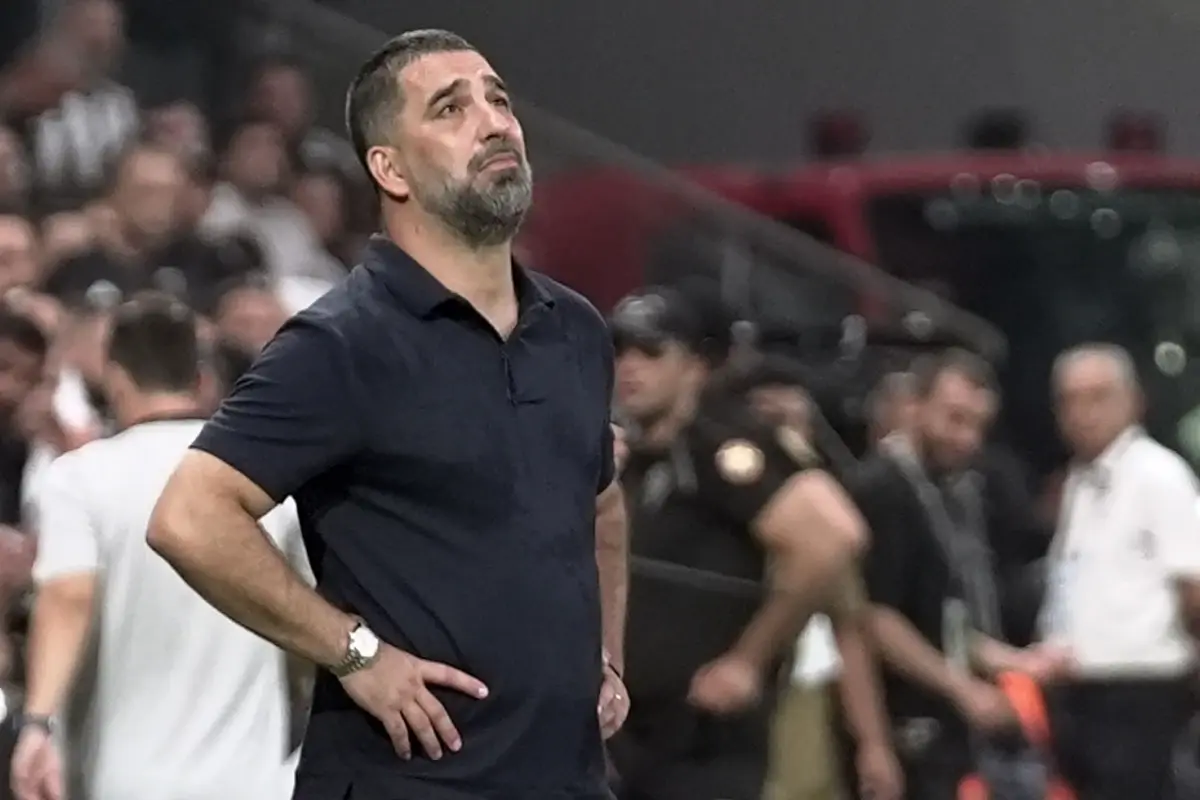 arda-turan-in-shakhtar-donetsk-i-turu-tehlikeye-18969906_9754_amp.jpg
