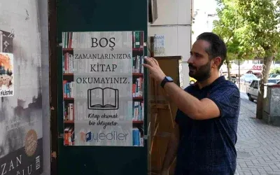 Eskişehir’de Kitap Okuma Bilincini Artırmak İçin Renkli Afişler