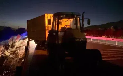 Erzincan’da kaza: Traktör ile otomobil çarpıştı, 2 yaralı