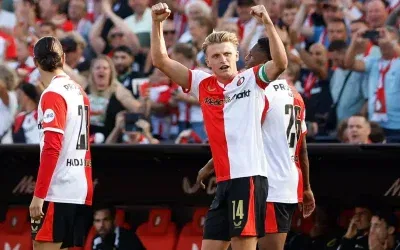 Fenerbahçe’nin rakibi Feyenoord hatasız ilerliyor