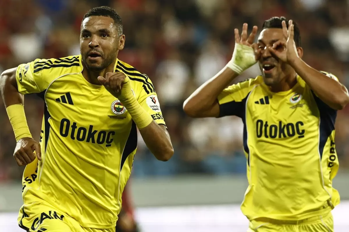 mourinho-gitti-fenerbahce-costu-baskentte-rahat-19000396_2110_amp.jpg
