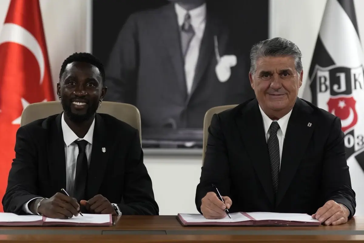 ndidi-den-besiktas-taraftarina-mesaj-18931848_8077_amp.jpg