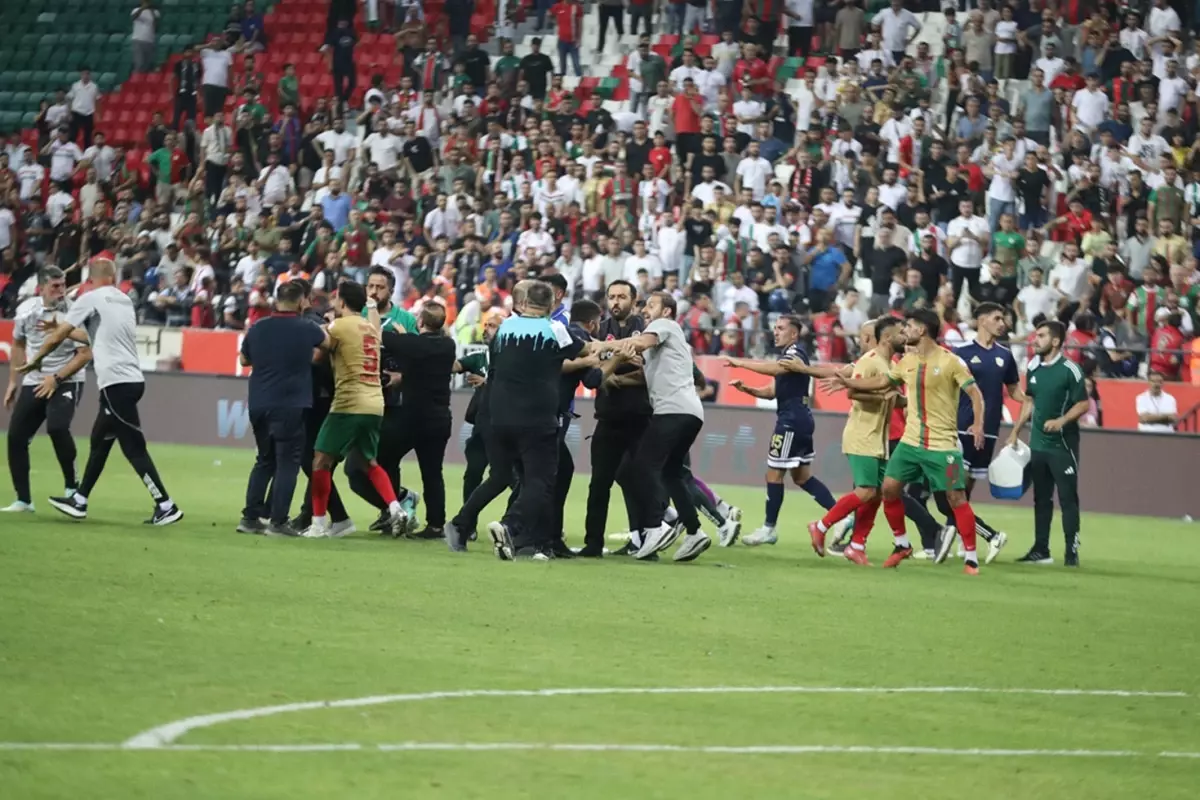 olayli-amedspor-erzurumspor-macinin-faturasi-18969917_6021_amp.jpg