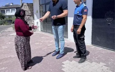 Yolda Bulduğu Parayı Teslim Eden Hatice’ye Minnettarım