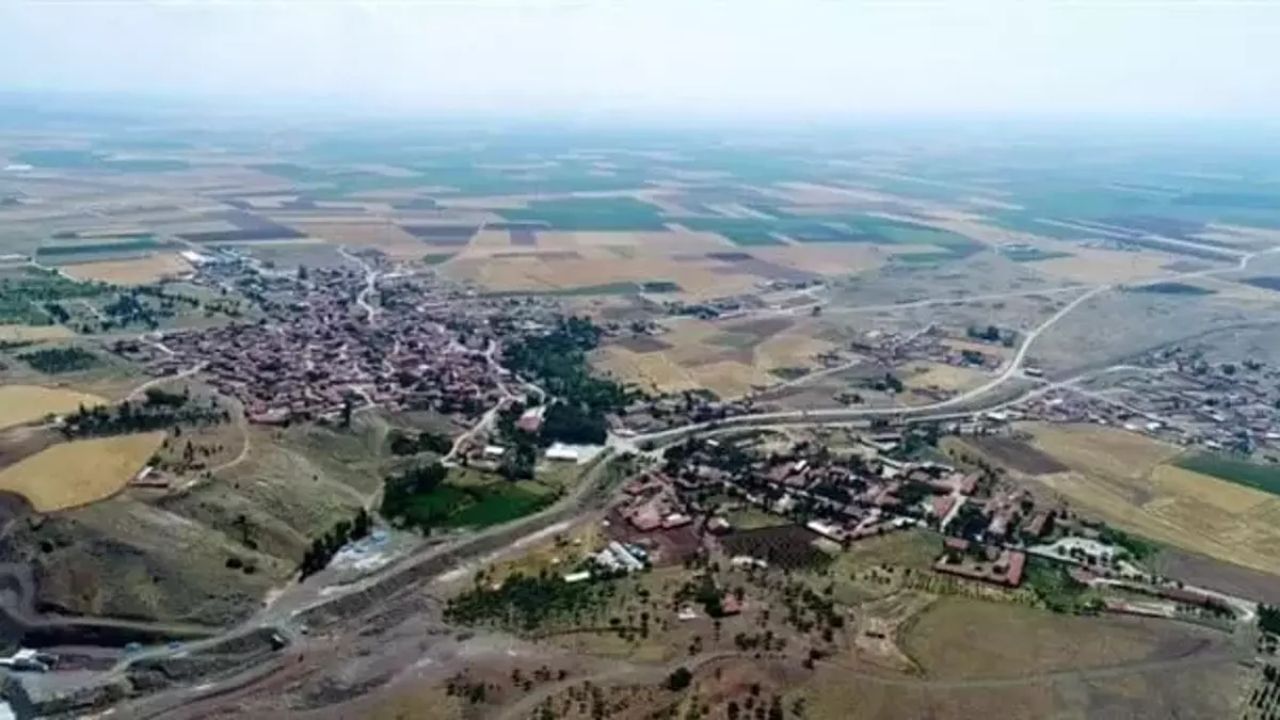 Eskişehir'de Kuruyan Su Kuyuları Çiftçileri Tehdit Ediyor