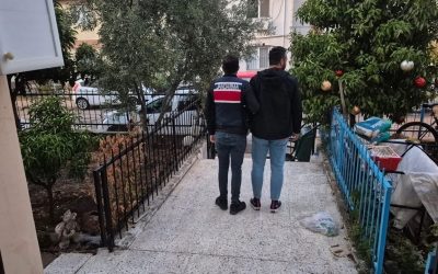 İzmir’de FETÖ Operasyonu: 35 Kişi Gözaltında