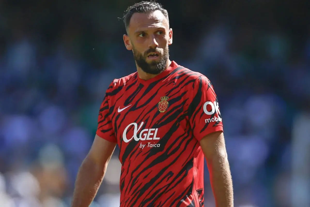vedat-muriqi-ye-buyuk-sok-iki-gol-atti-ama-19052066_4094_amp.jpg